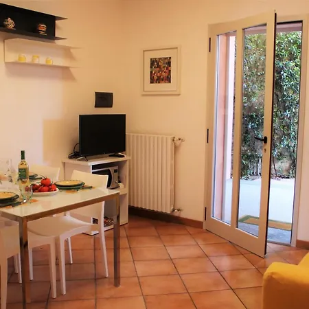 アパート Ca' Eli 2 Oliveto Lario